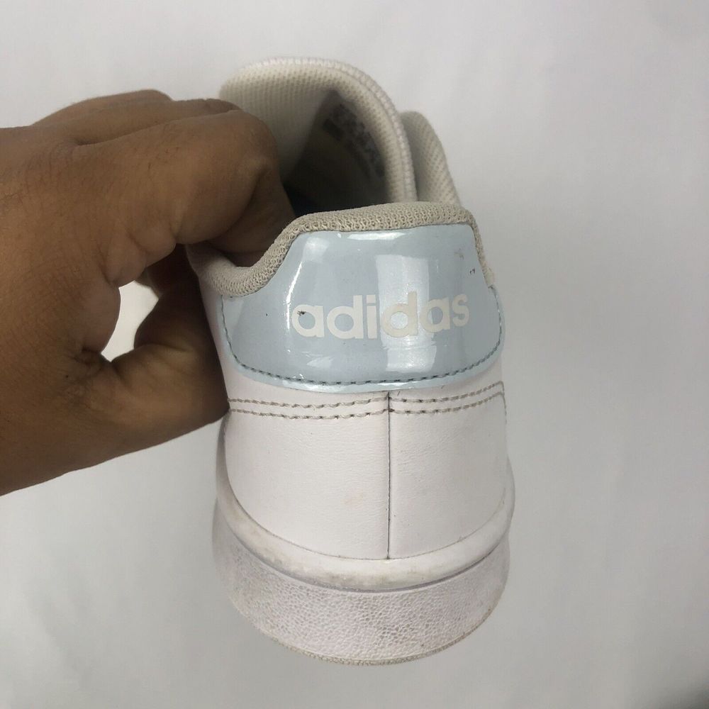 Kids Unisex Adidas Grand Court Cloudfoam Comfort Shoes. Size 4 - Picture 8 of 13